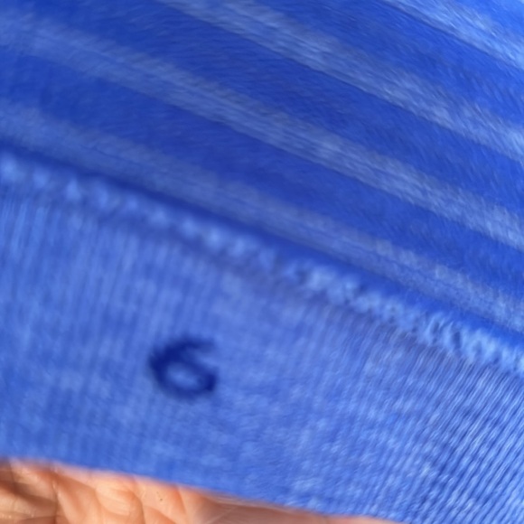 Lululemon Blue Stripe Swiftly Long Sleeved Top size 6 - Picture 3 of 3